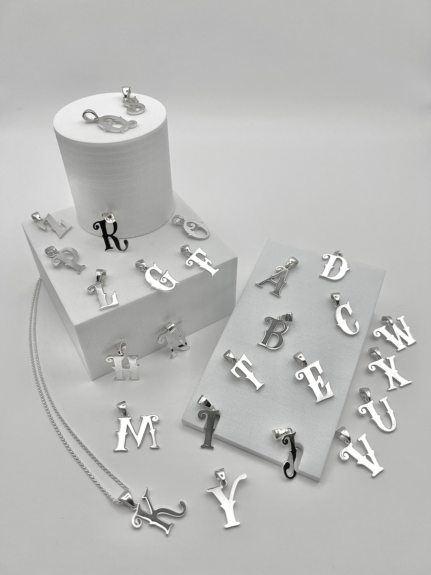 Uptown Thief Initial Necklace - Cursive Style High Polish Initials - 925 Sterling Silver - Everyday Wear - Nickel Free & Anti-Tarnish